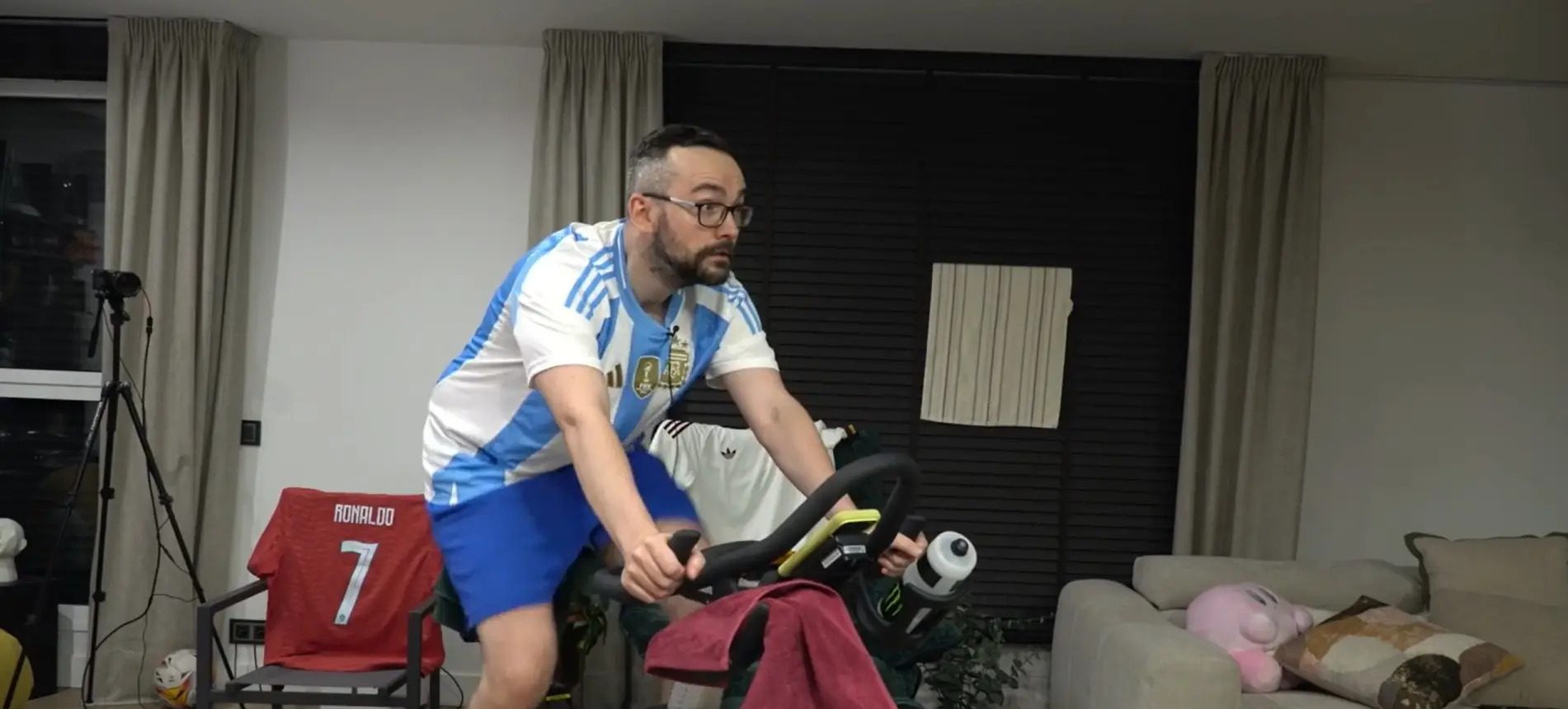La broma de ElXokas con la camiseta de Argentina no tuvo gracia. Las amenazas tampoco