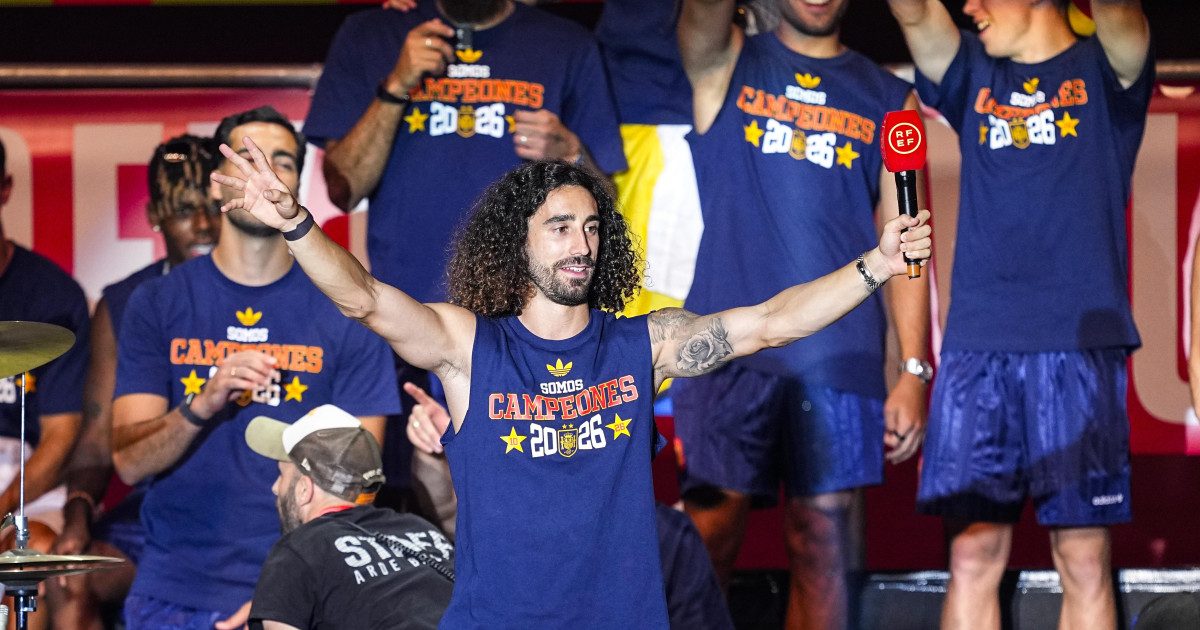 El streamer argentino pidió ‘bullying planetario’ y Cucurella le respondió cantando…