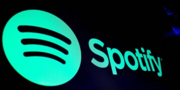 Spotify pone la pegatina en la cara: la cantante de IA ya factura y la etiqueta llega tarde