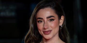 Lola Lolita caminó con Shakira: la campaña de doce noches que nadie tiene que etiquetar