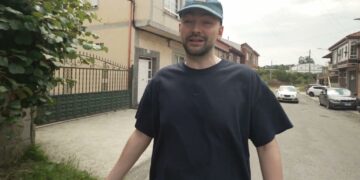 La pedrada a ElXokas vale 15 puntos: el negocio de grabar sin permiso